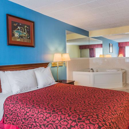 Days Inn East Stroudsburg Exteriér fotografie