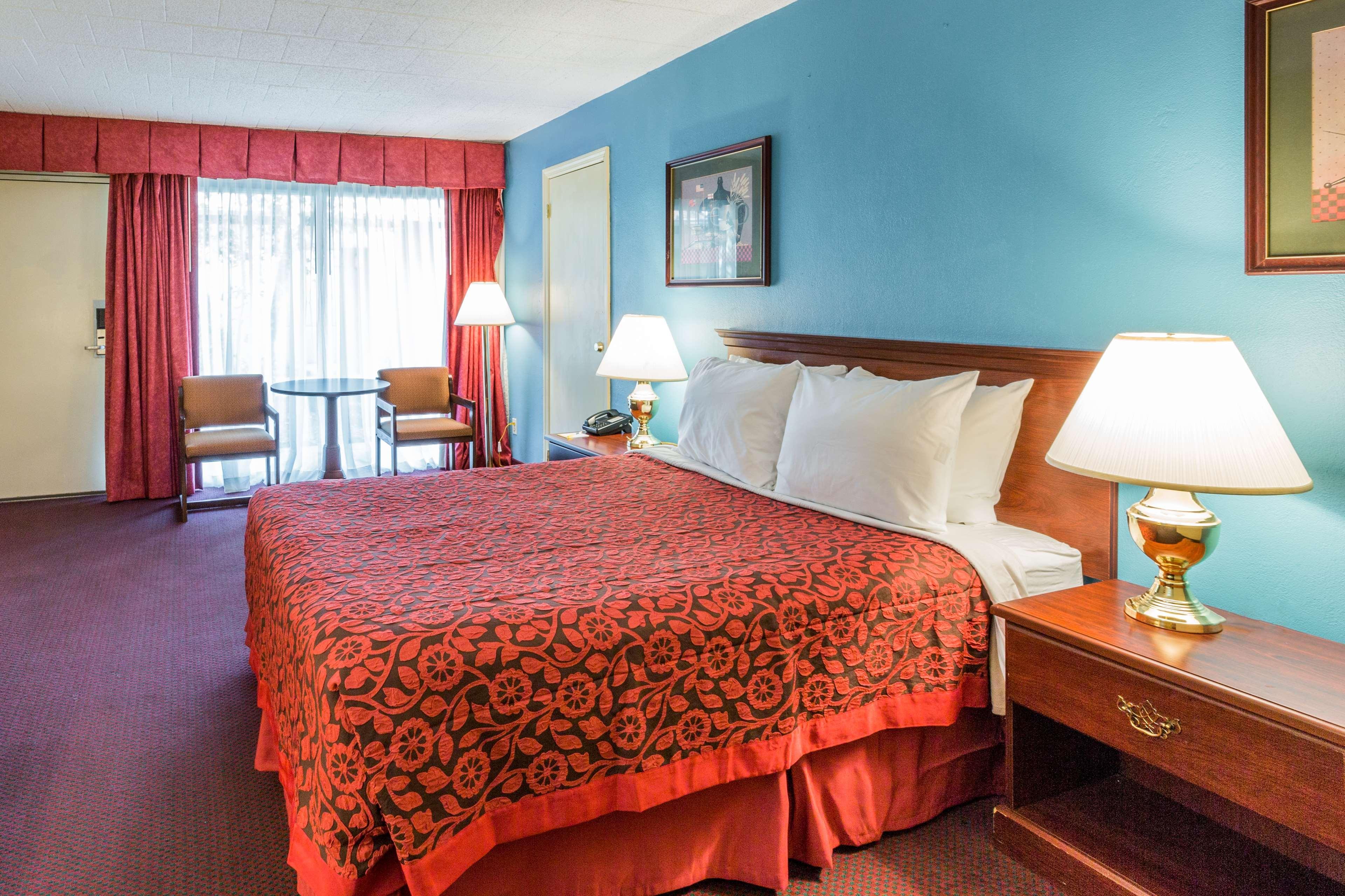 Days Inn East Stroudsburg Exteriér fotografie