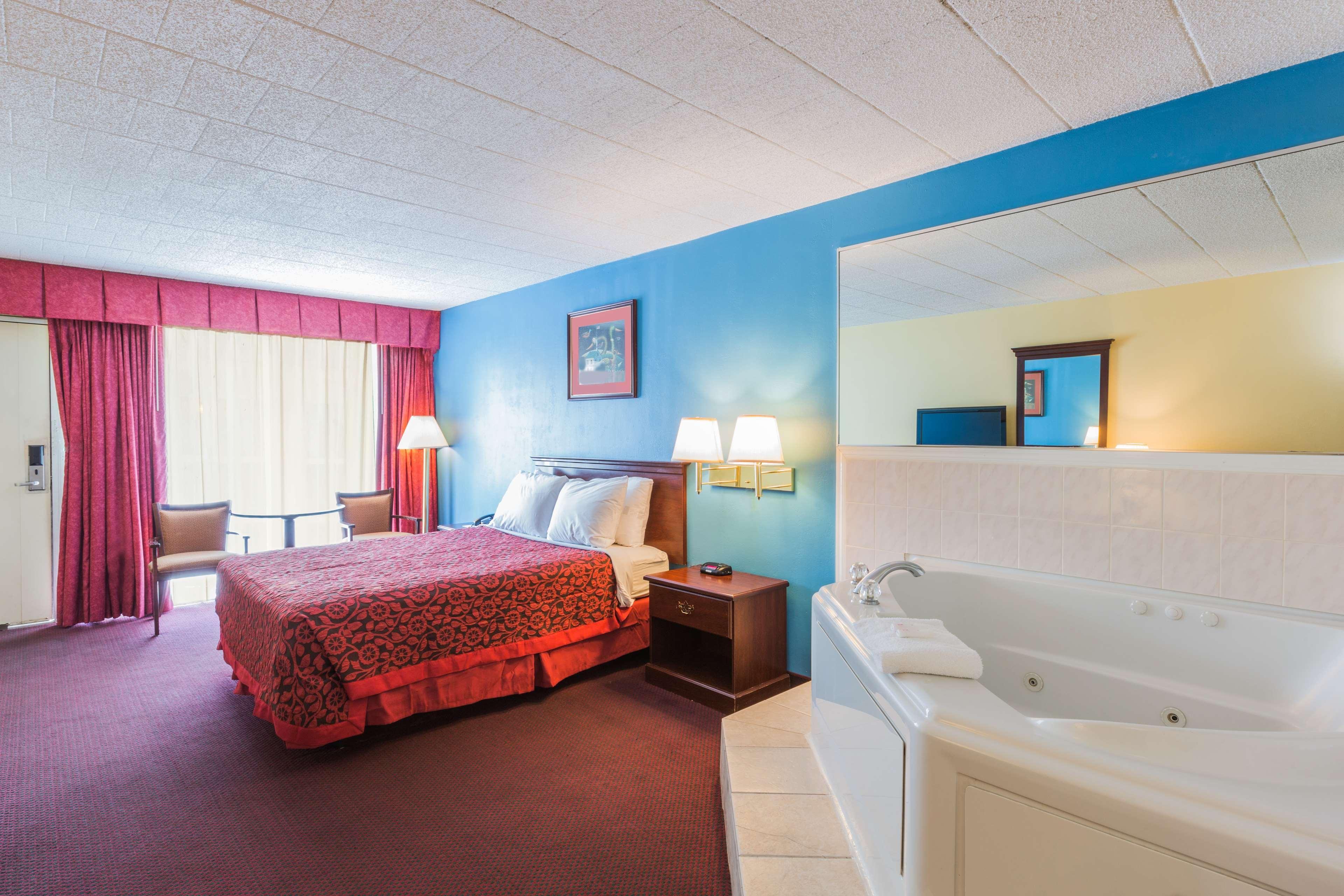 Days Inn East Stroudsburg Exteriér fotografie