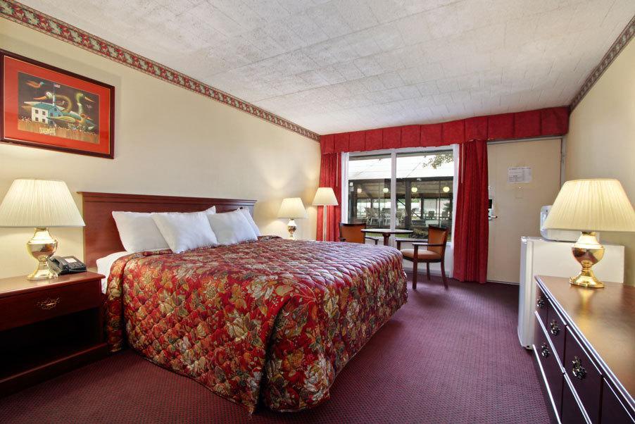Days Inn East Stroudsburg Pokoj fotografie